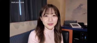 美女裸胸图片